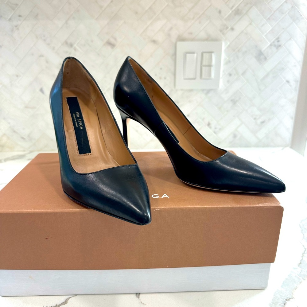 Via Spiga Black Pump